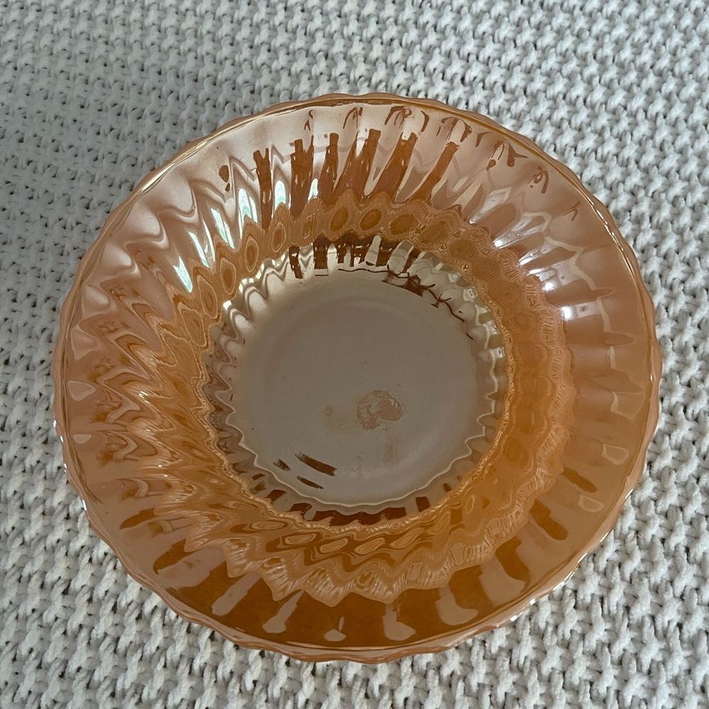 Fire King‎ Anchor Hocking peach lustre glass iridescent serving bowl